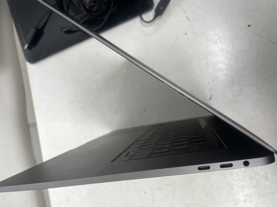 MacBook Pro 15 A1707 2017 на запчасти