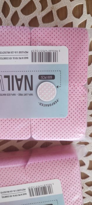 Waciki bezpyłowe 600 szt.