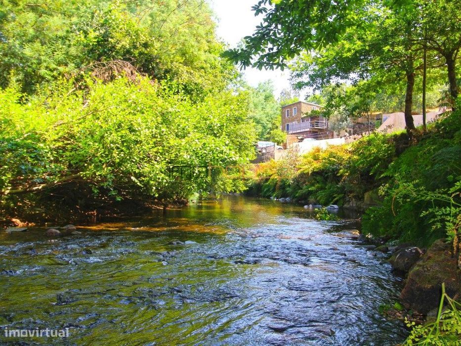 Quinta junto ao Rio - Castelo Paiva
