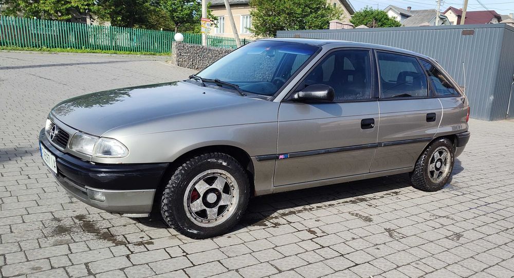 Продам Опель Астра Ф 1,8і , 16V