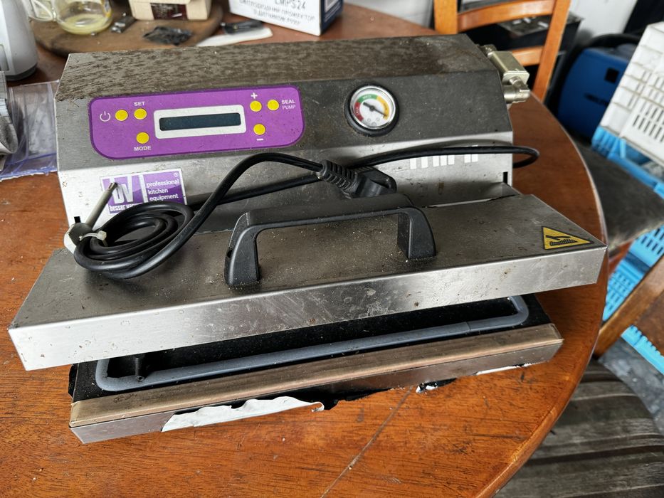 Апарат для вакуумної упаковки Besser Vacuum Mini.