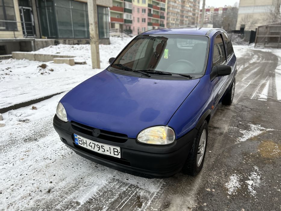 Opel Corsa 1996 avtomat Газ бензин