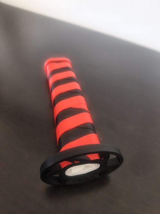 Espadas katana retráteis feitas em impressão 3D para crianças