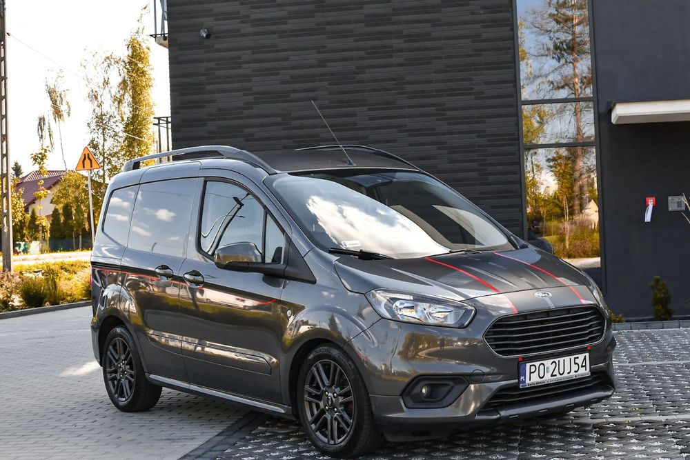 Ford Transit Courier