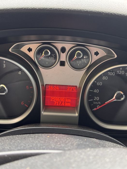 Ford Focus 2 rest