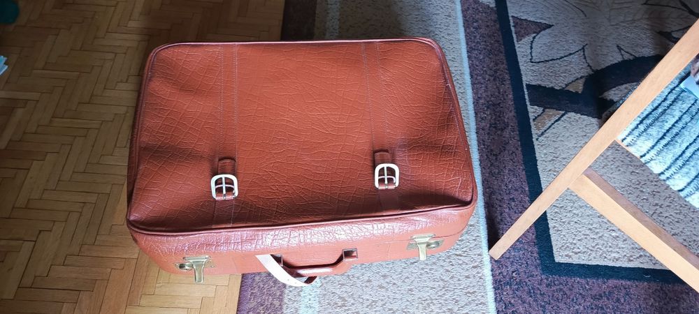 Walizka skórzana skóra PRL