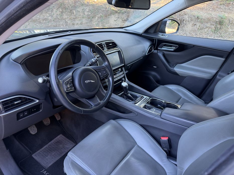 Jaguar F- Pace 2017