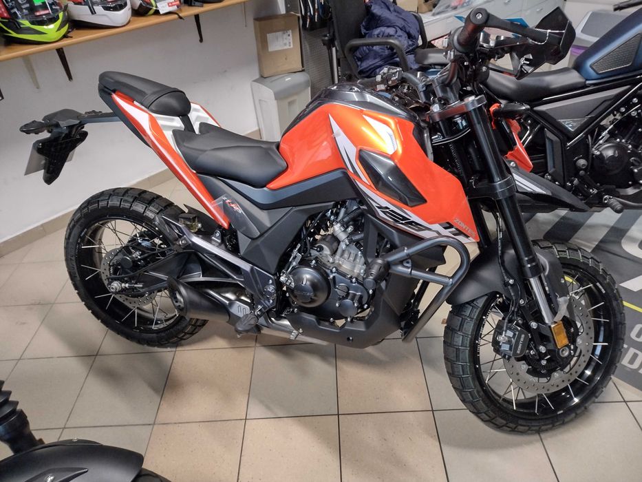 Motocykl Zontes 125 U1 + GRATIS