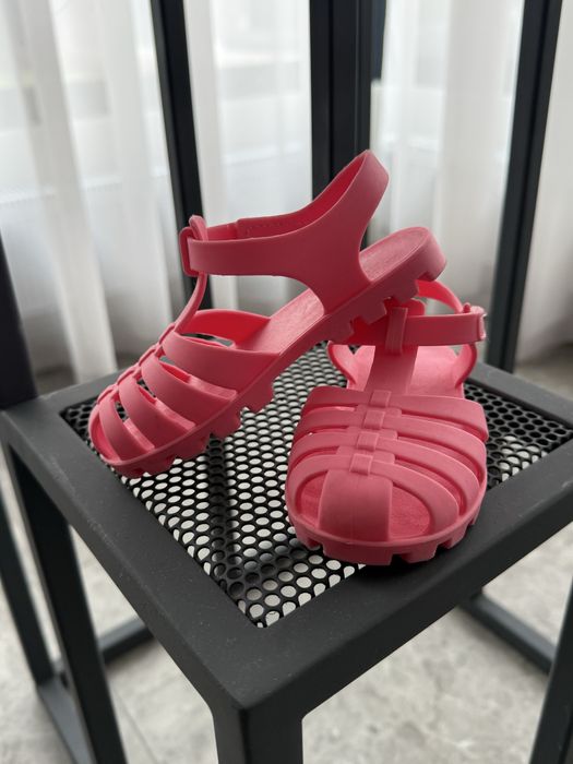 босоніжки zara h&m crocs