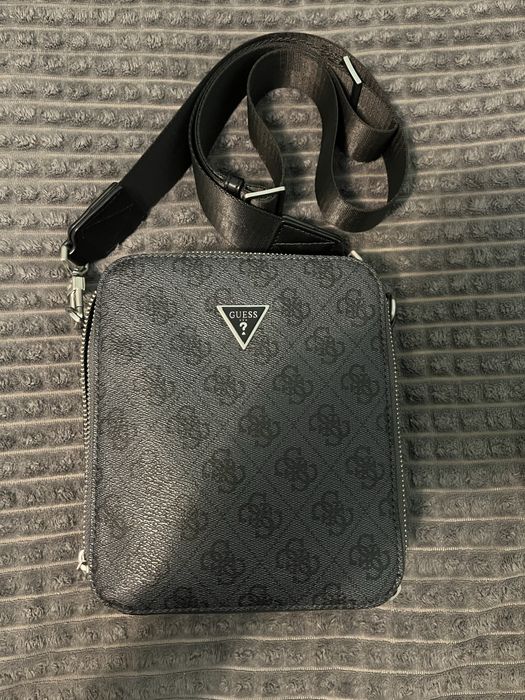 Сумка Месенджер Guess