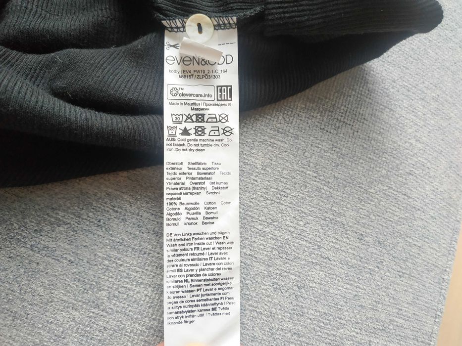 Czarna sukienka Even&Odd XS/34