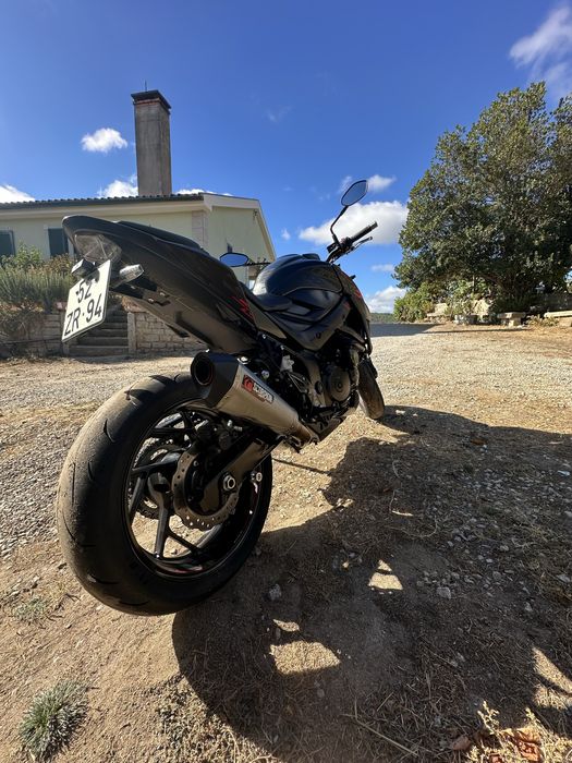Suzuki Gsxs 750