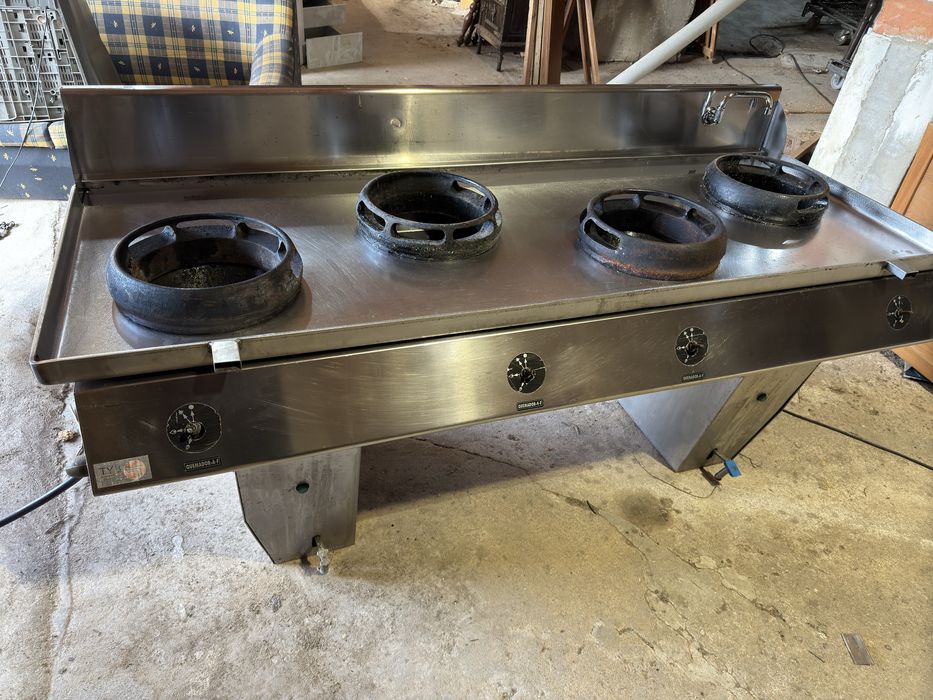 Fogão WOK 4 bocas gas Natural semi novo