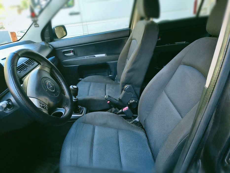 Mazda 2 1.2 gasolina 2005
