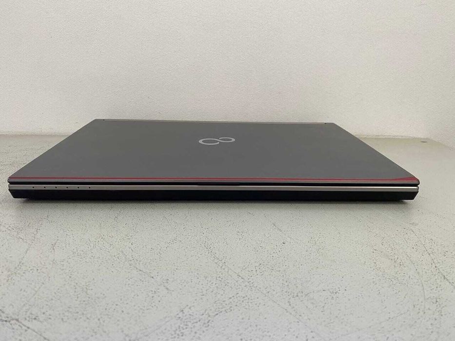 Ноутбук Б-клас Fujitsu Celsius H730 / 15.6" (1920x1080) TN / Core i7-4900MQ / 32 GB DDR3 / 256 GB SSD / Quadro K2100M, 2 GB GDDR5, 128-bit