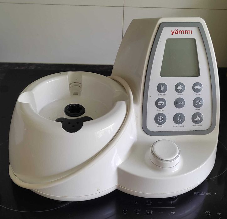 Base Yammi 2 avariada para peças