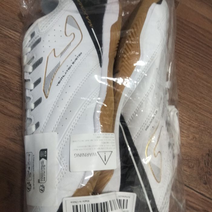 Tênis/ sapatilhas JOMA 44 NOVO