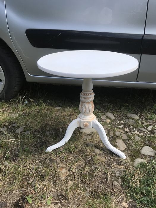 Столик журнальний