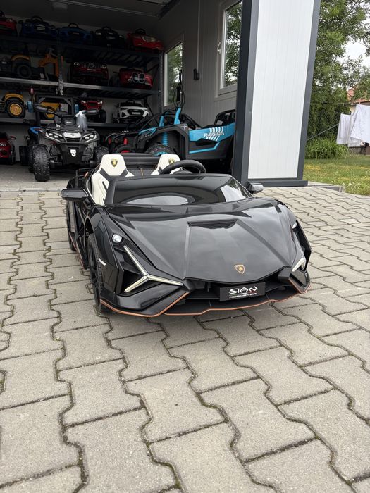 Auto na akumulator dla dzieci dwuosobowe Lamborghini SIAN Pilot Siedzisko Czarny