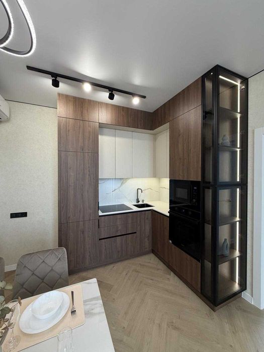 65 Перлина | 2-кімнатна квартира з дизайнерським ремонтом | 67 м² | Краснова
