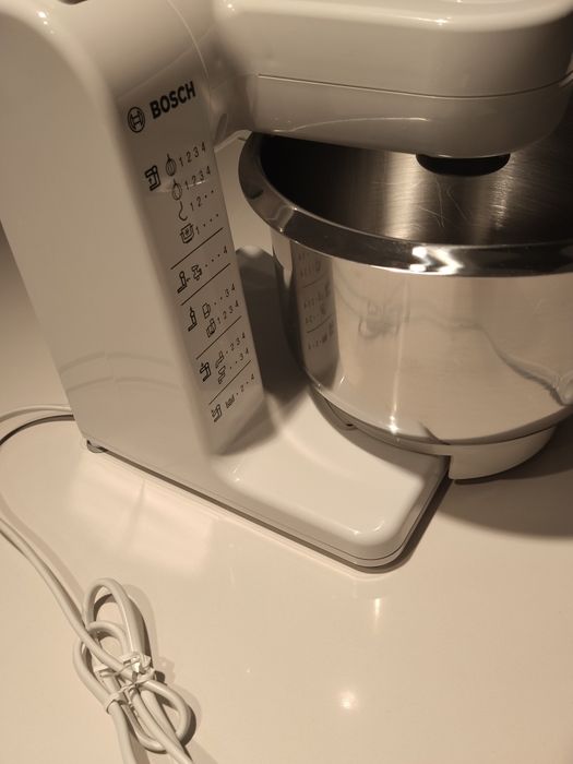 Batedeira Bosch MUM4