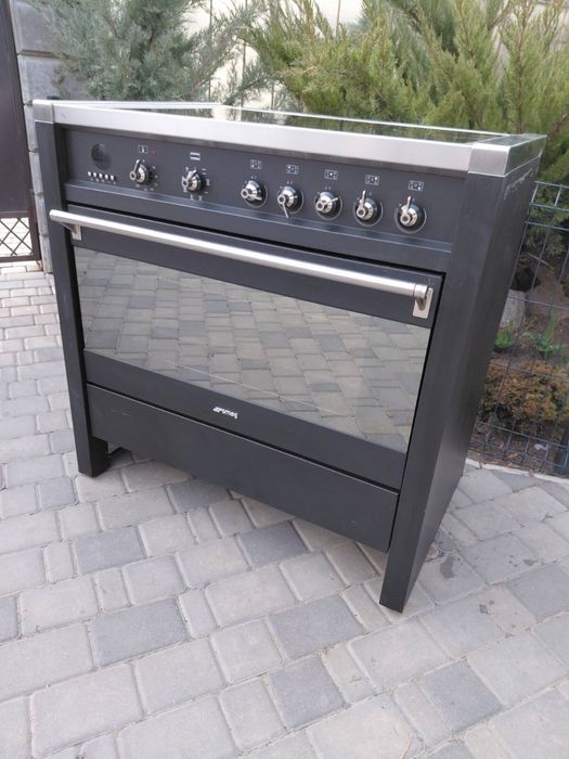 Варочный центр плита Smeg ( spa 42016 )  90см. Индукционная Италия