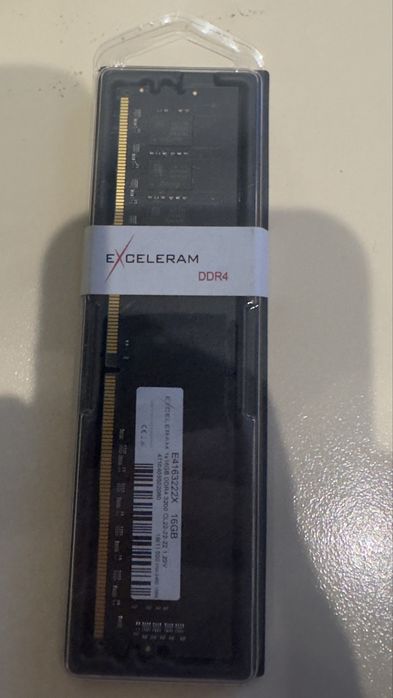 Модуль пам'яті для комп'ютера DDR4 16GB 3200
