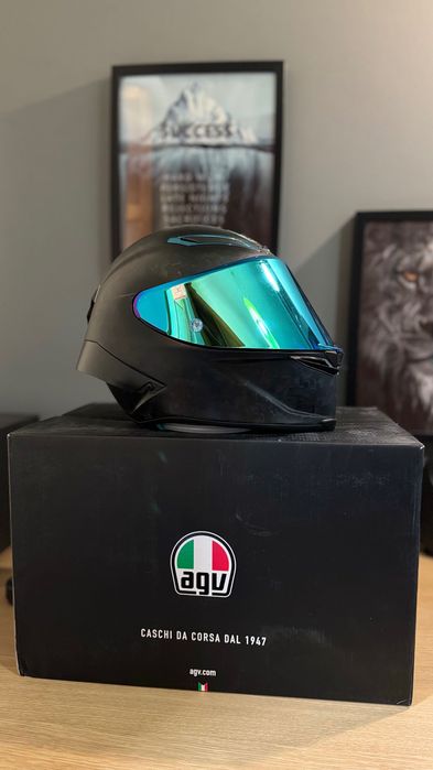Capacete AGV Pista Gp Rr carbono forjado