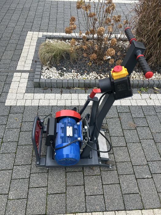 Frezarka do rowków pod ogrzewanie podłogowe + frez