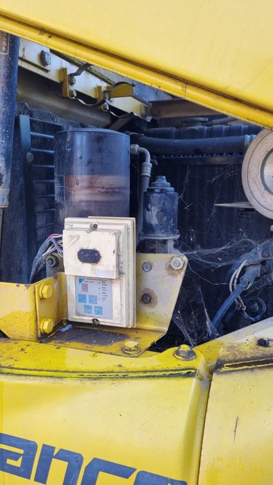 Giratória Komatsu PC 60-7 Avance