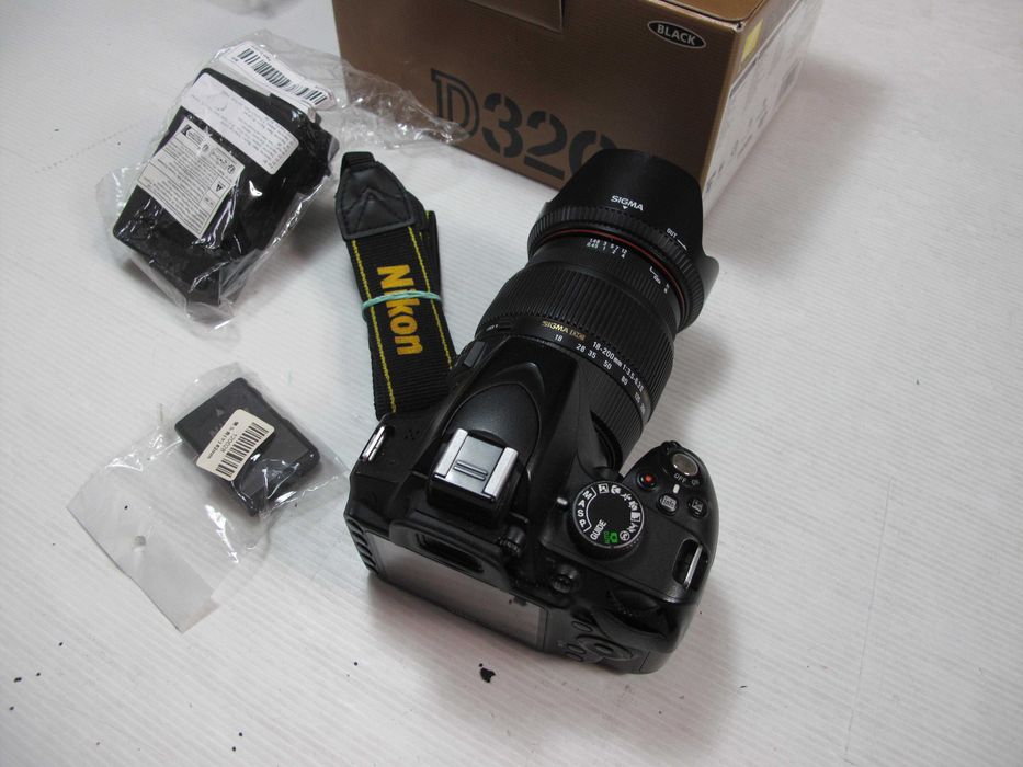 Nikon D3200 + Lente sigma 18-200mm tudo na caixa - Ver descrição