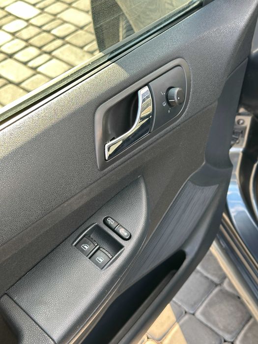 Продам Skoda Fabia 2006 рік можлива розстрочка,кредит,обмін!