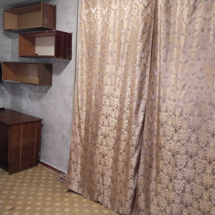 Сдаю 2-х кімнатну на Соцмісті на довготривалий  строк з технікою.