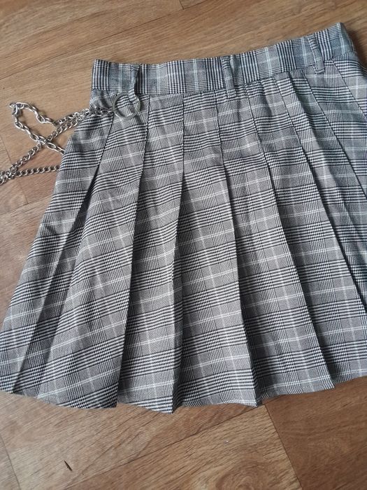 Юбка короткая , тенисная юбка в клетку, серая юбка с цепью y2k