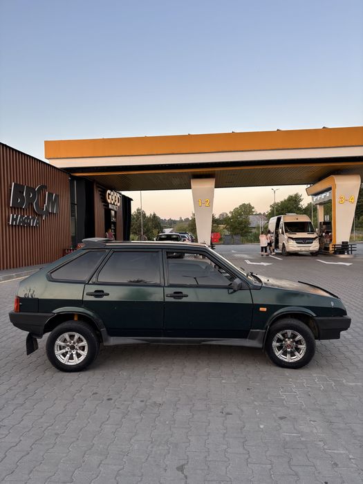 Продам ваз 2109.