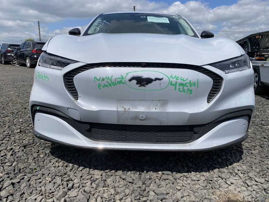 Ford Mustang Mach e 2022 розмитнений