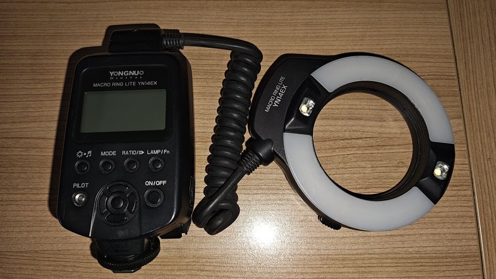 Lampa pierścieniowa Macro Yongnuo YN14EX do Canona Stan Bardzo Dobry
