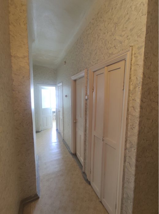 Продаж 2- кімн. квартири на Сурікова Терновский