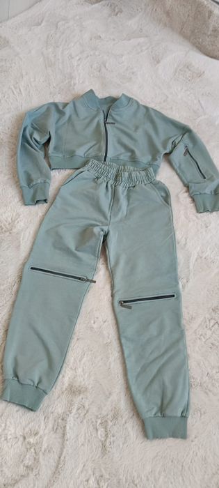 Костюм мятный,оливковый,прогулочный, спортивный для девочки размер 146