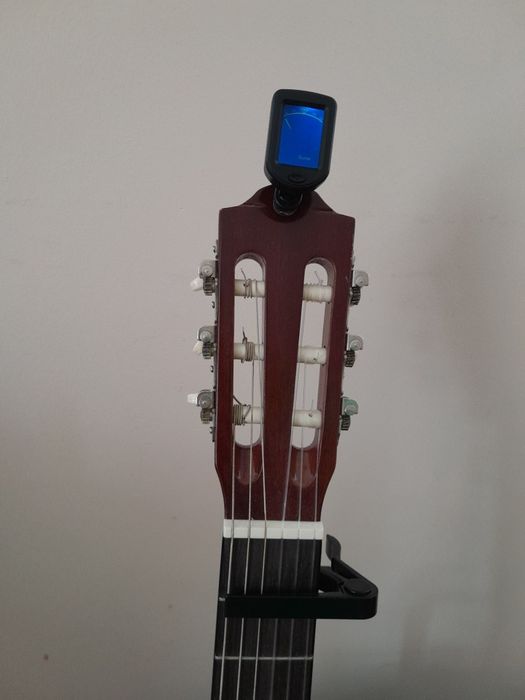 Gitara akustyczna