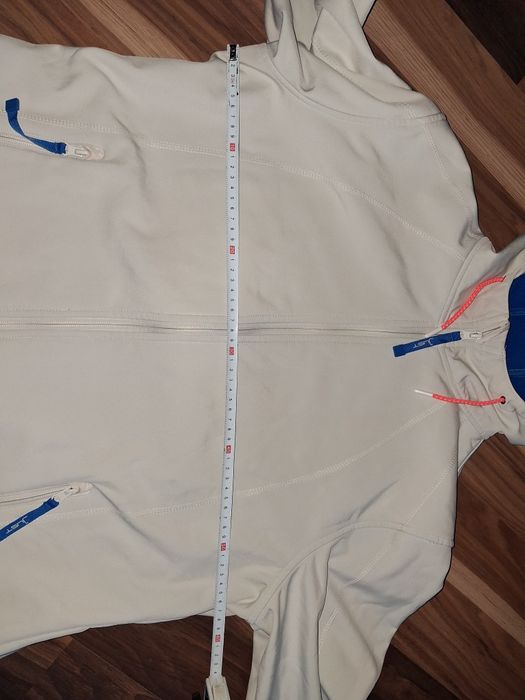 Bluza softshell z kapturem rozmiar 46