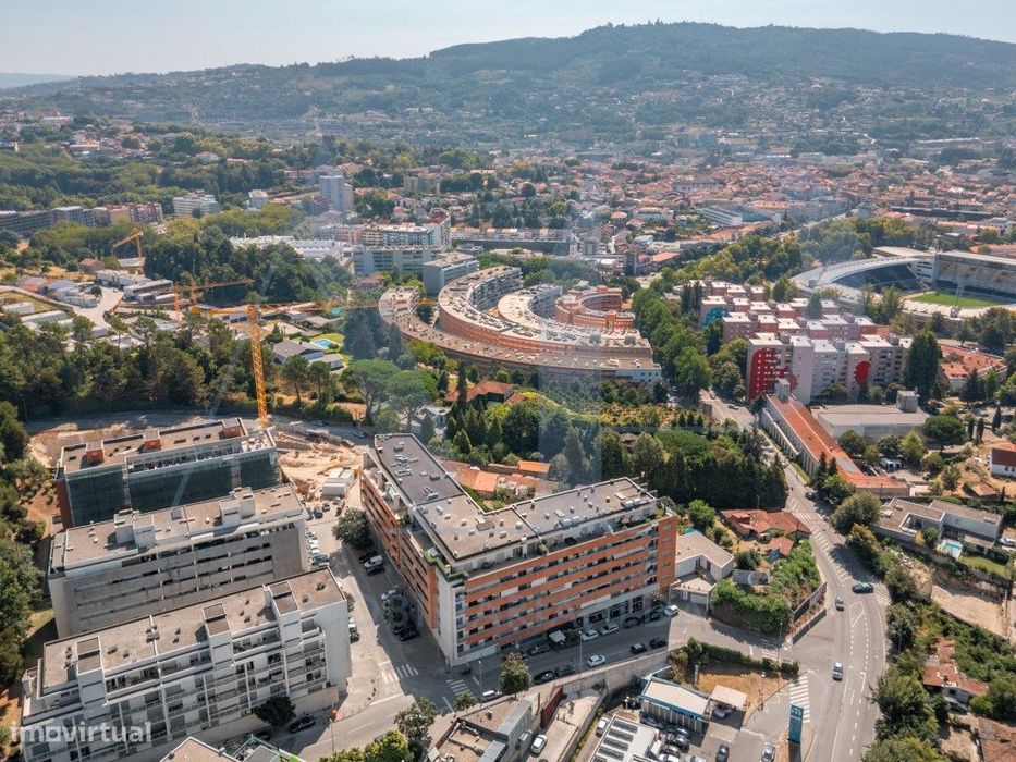 Apartamento T1 com Terraço em Fermentões