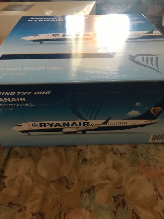 Ryanair Boeing 737-800 de metal JC Wings 1/100 para trocar