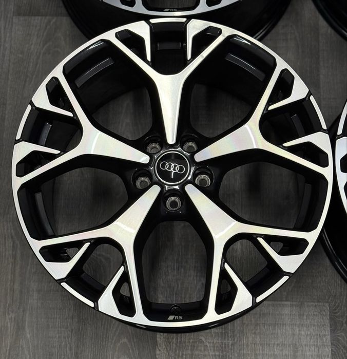 Нові диски для Audi A6 C9 20 R20 4P0601025L Ауді А6 С8 Q5 Q6 RS
