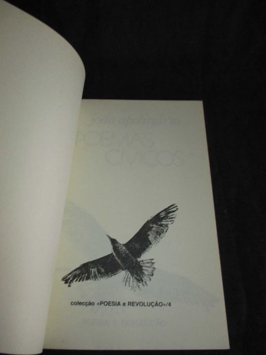 Livro Poemas Cívicos João Apolinário