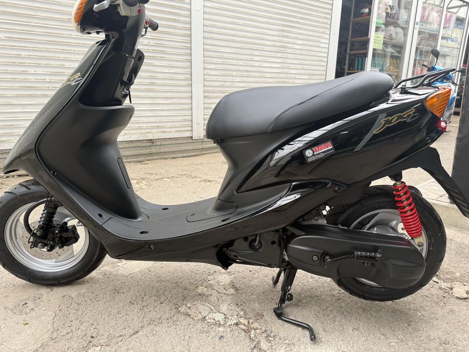Yamaha Jog sa16 з контейнера