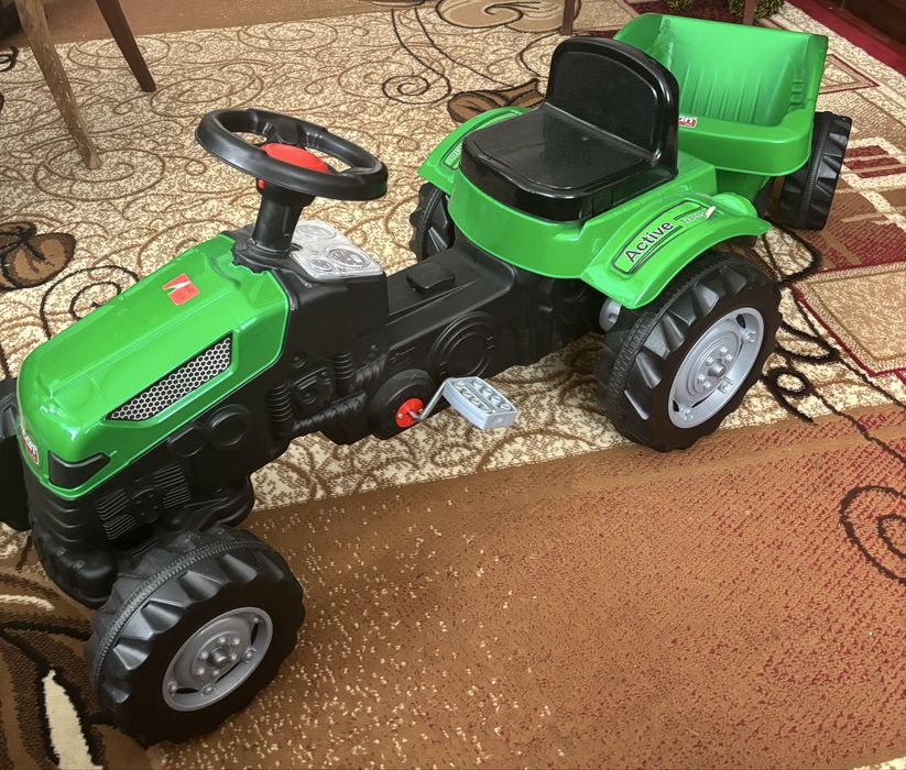 Трактор дитячий з причепом на педалях ( 3-6р)