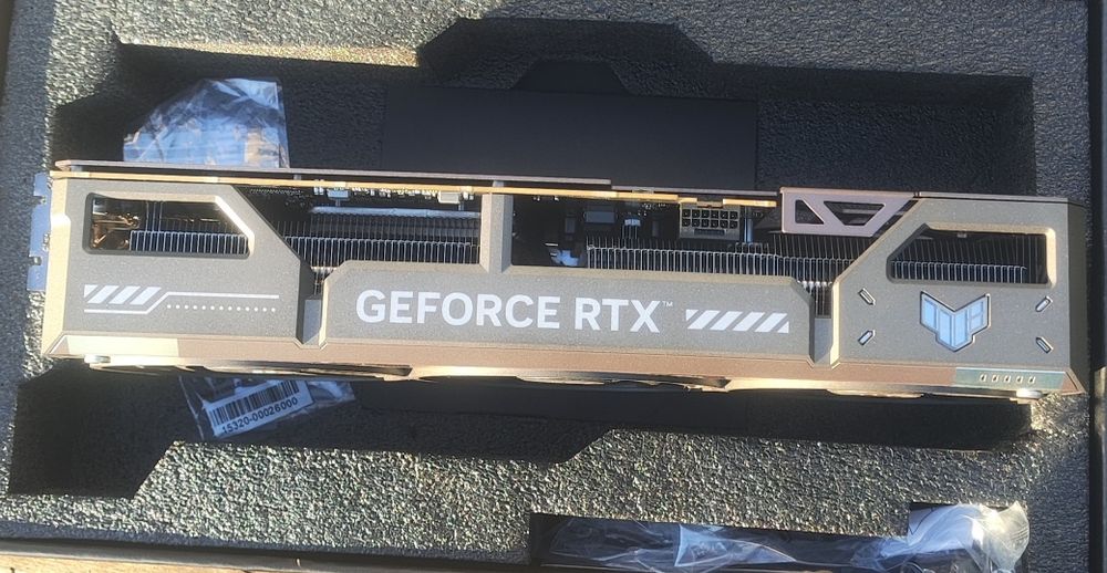 Видеокарта ASUS TUF-RTX5070-O12G-GAMING Б/У