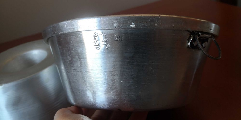 3 Cake Pans440313487116871683