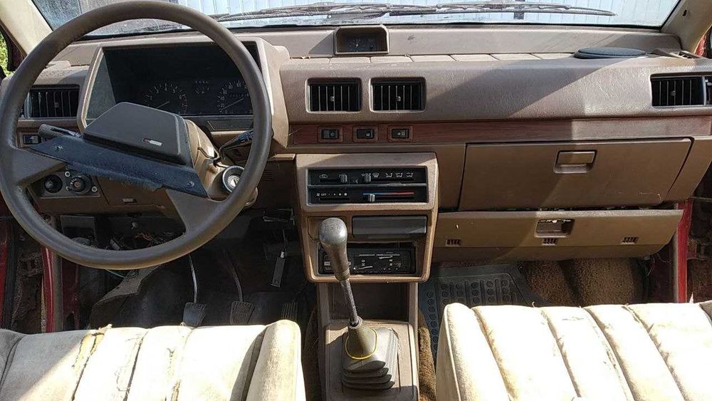 Продаю автомобіль Mitsubishi Space Wagon